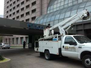 sign installation by Houston Sign Center -Hotel Hilton - after