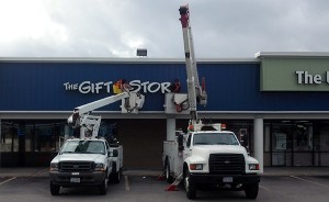 Installation of business sign by SBS